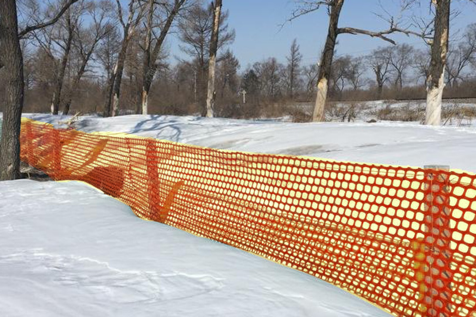 orange-snow-fences